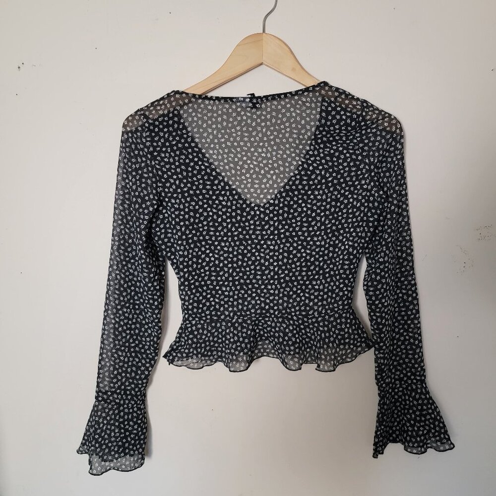 Fun Frilly Girly Long Sleeve Crop Blouse Size XS